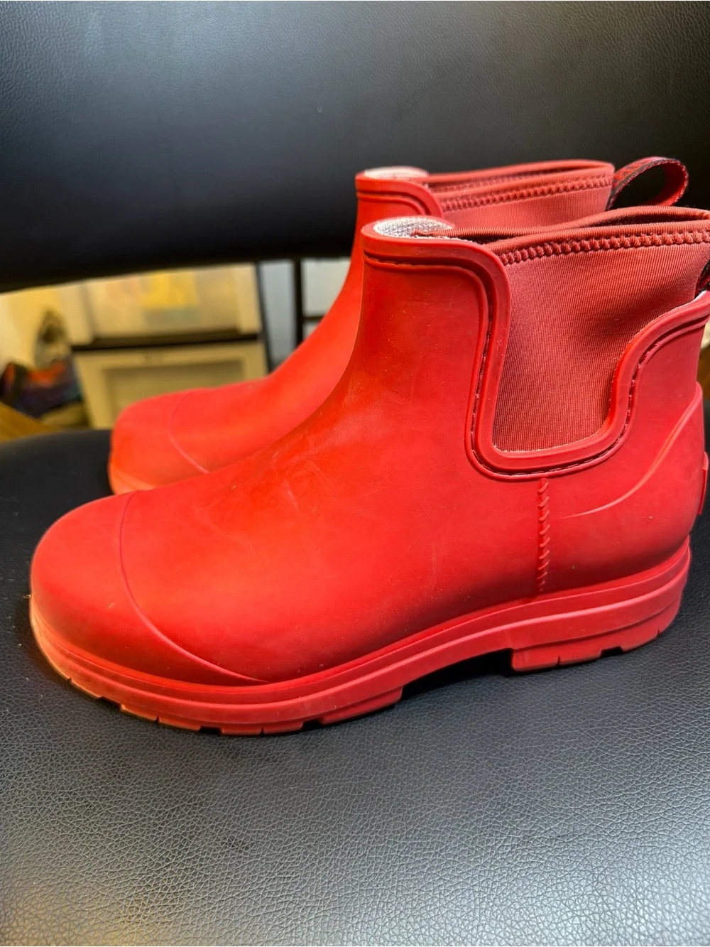 UGG DROPLET WOMEN RAIN BOOTS SAMBA RED US 7